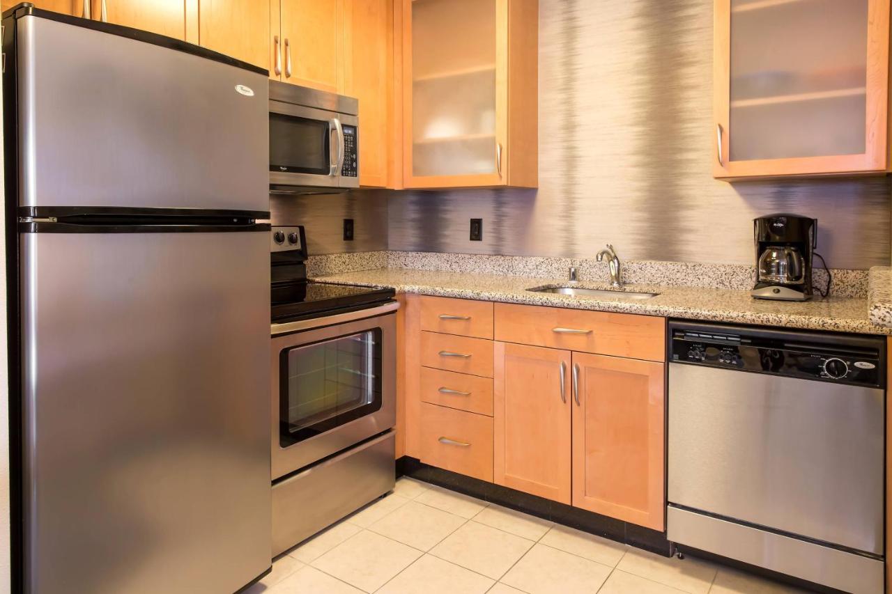 One-Bedroom King Suite with Sofa Bed at Residence Inn Lexington Keeneland/Airport