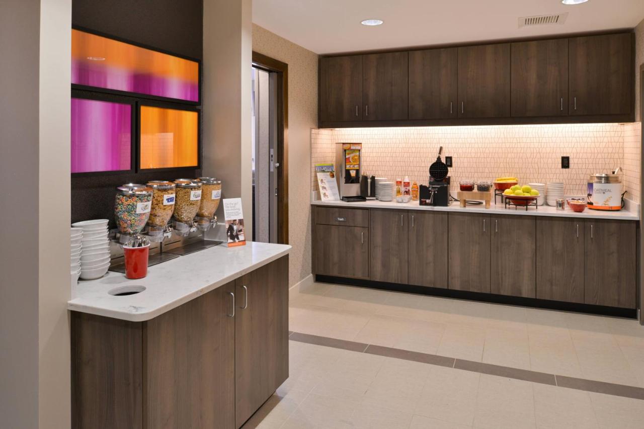 | Residence Inn East Lansing