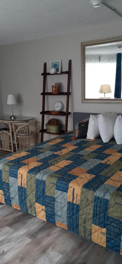 | Daytona Beach Hawaiian Inn