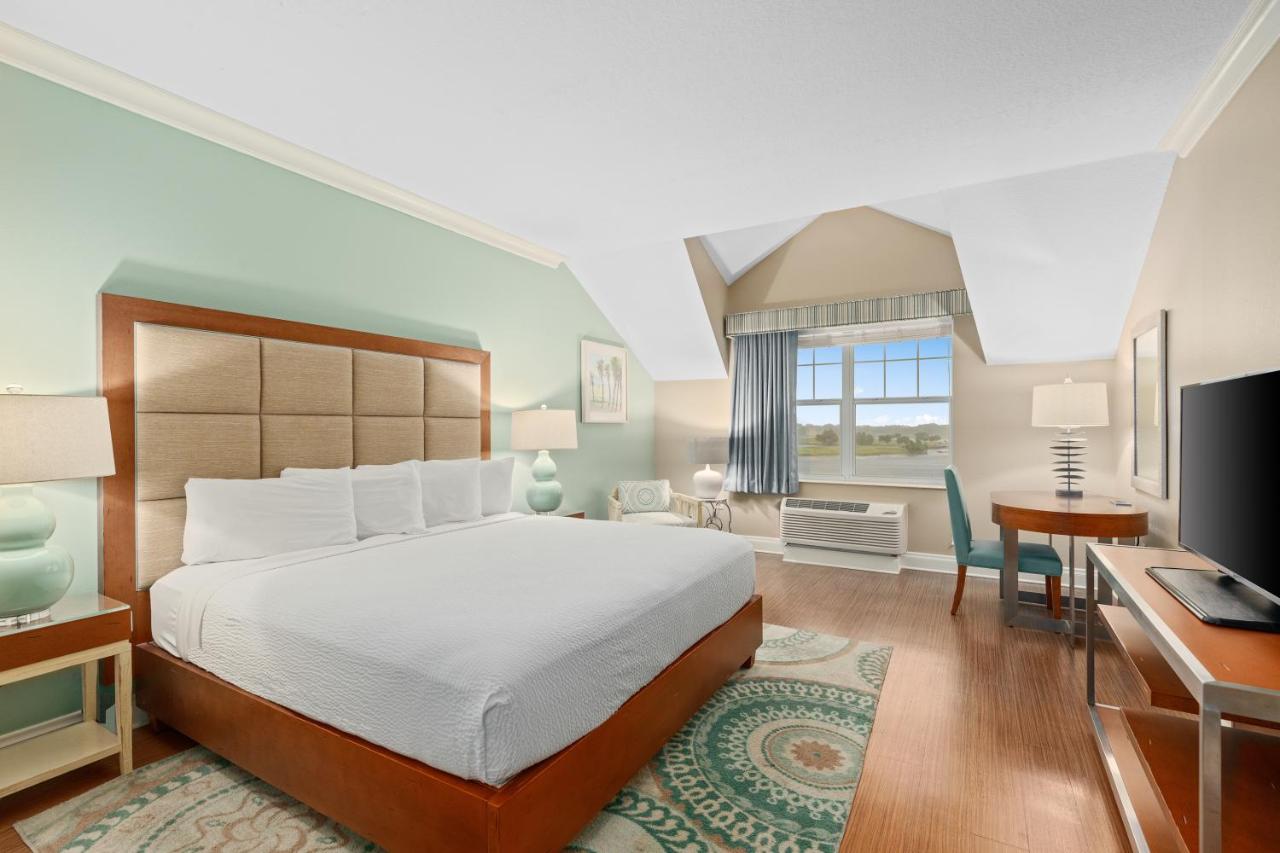 King Room with Lake View at The Waterfront Inn