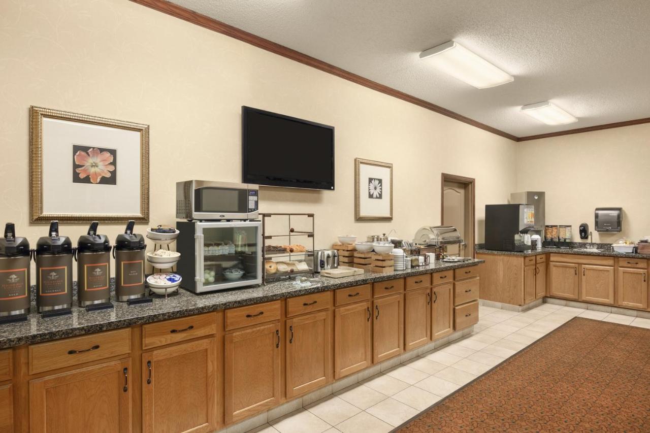 | Country Inn & Suites by Radisson, Sioux Falls, SD