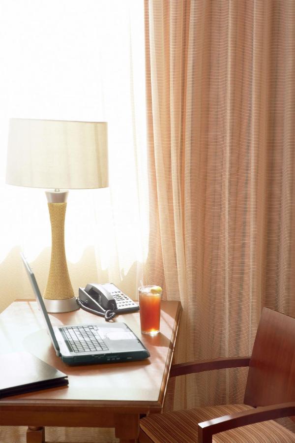 | Country Inn & Suites by Radisson, Sioux Falls, SD