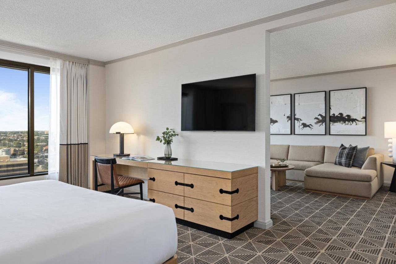 Las Colinas Suite 1 King Bed at Omni Las Colinas Hotel