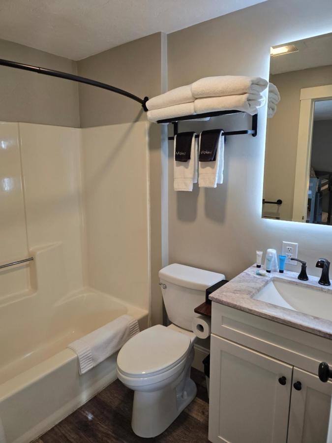 | Gunstock Inn & Suites