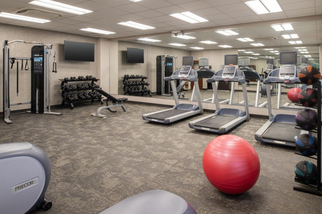 | Fairfield Inn & Suites Tampa Westshore / Airport