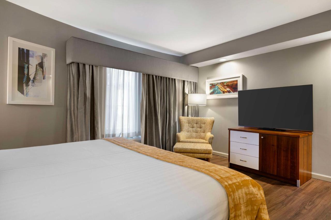 | Best Western on the Avenue