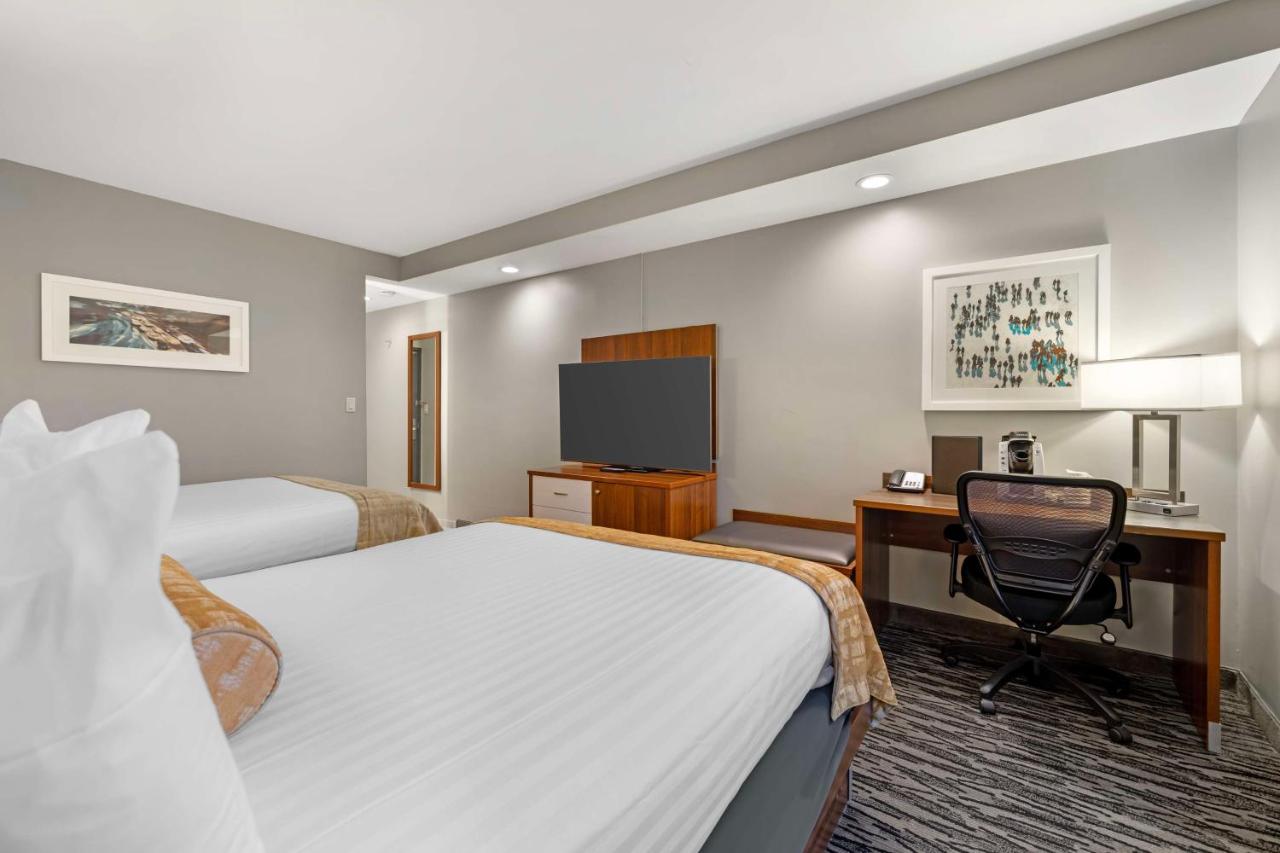 Queen Room with Two Queen Beds - Non-Smoking at Best Western on the Avenue