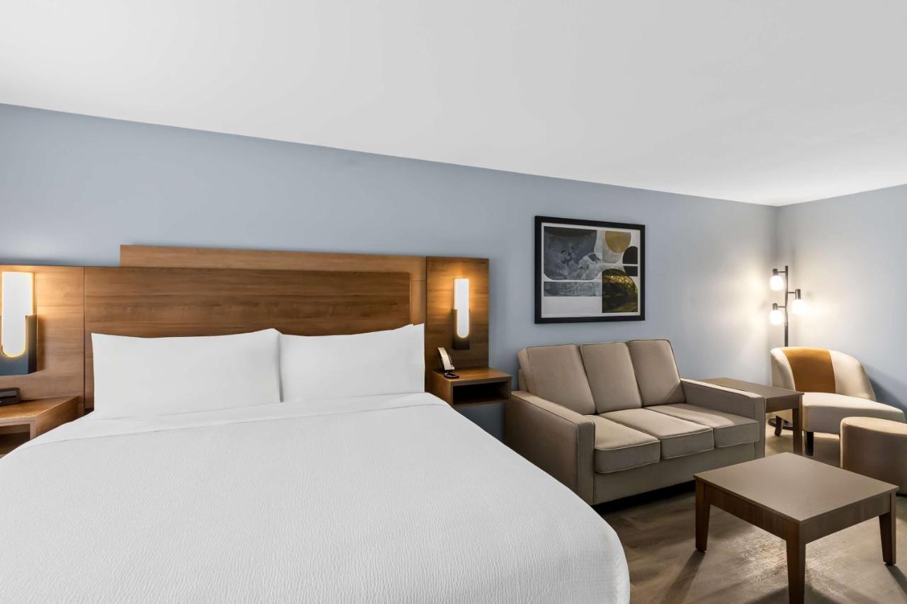 | Fairfield Inn St. Louis Fenton