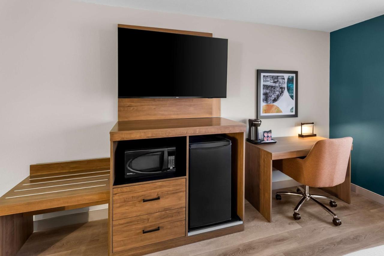 | Fairfield Inn St. Louis Fenton