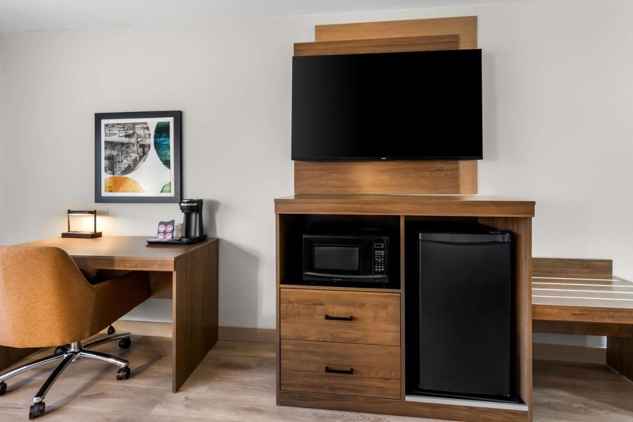 | Fairfield Inn St. Louis Fenton