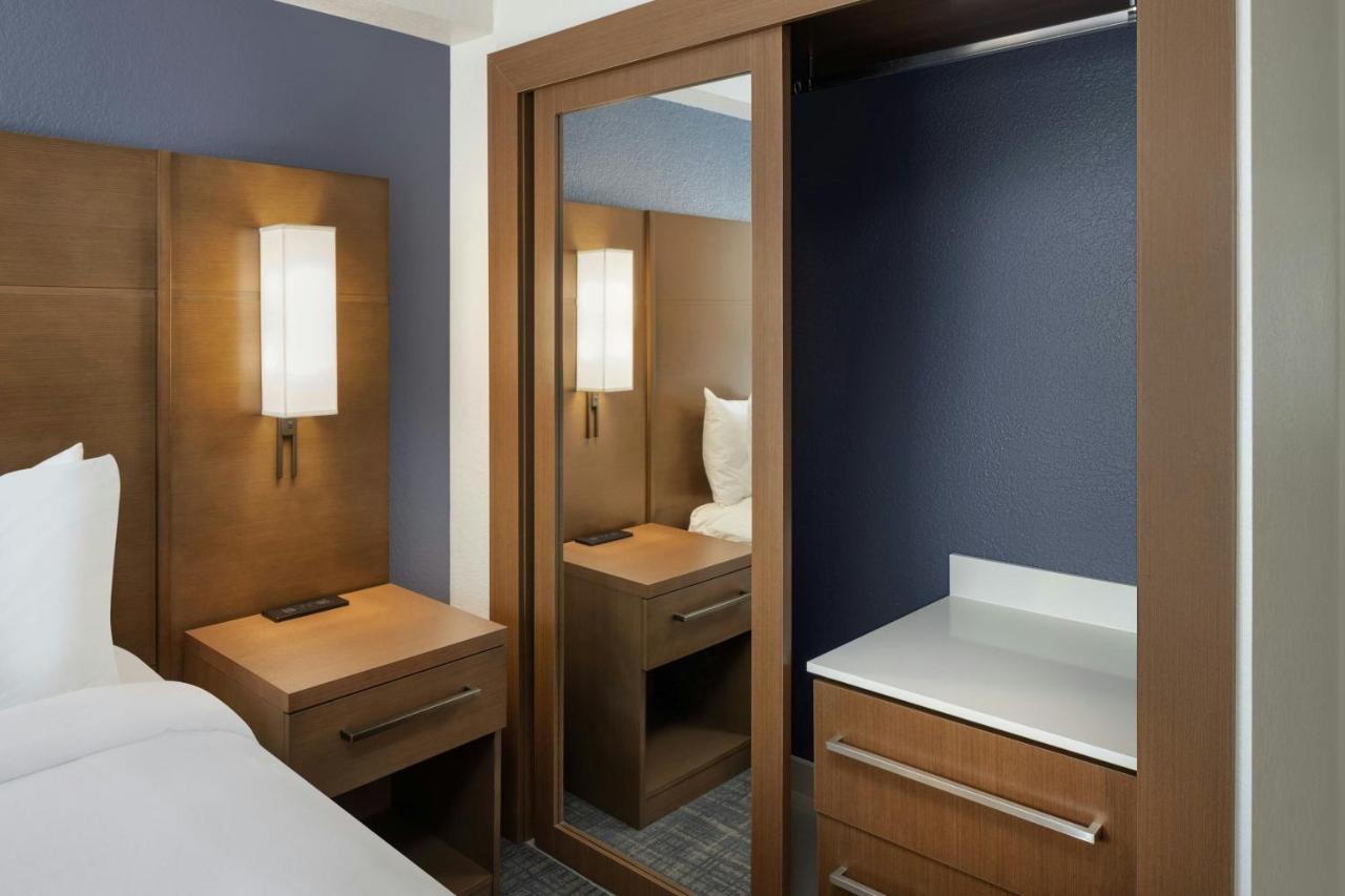 | Residence Inn by Marriott Orlando East/UCF Area
