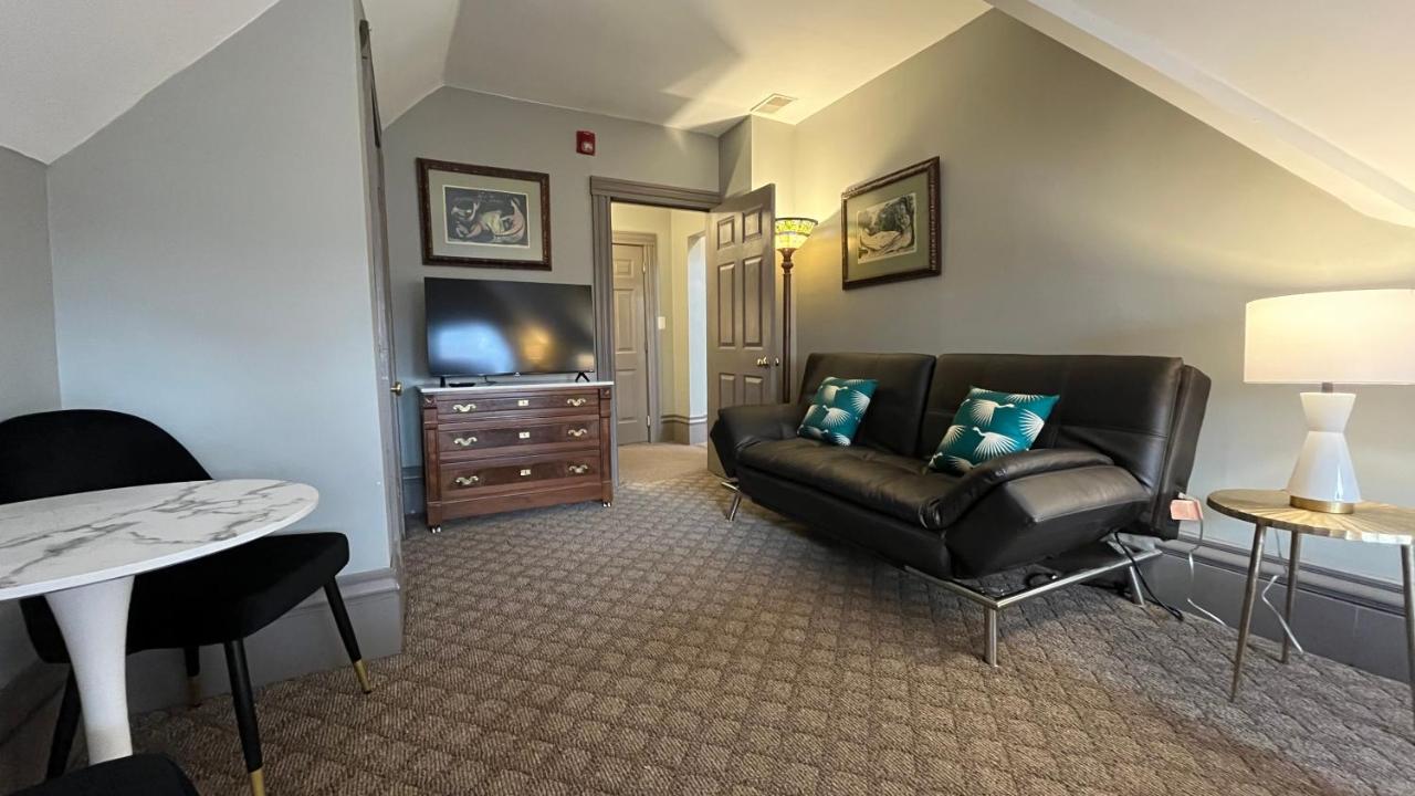 | Stone Gables Inn