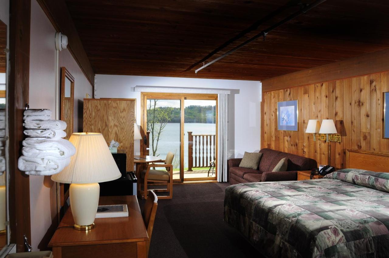 | Tygart Lake Lodge