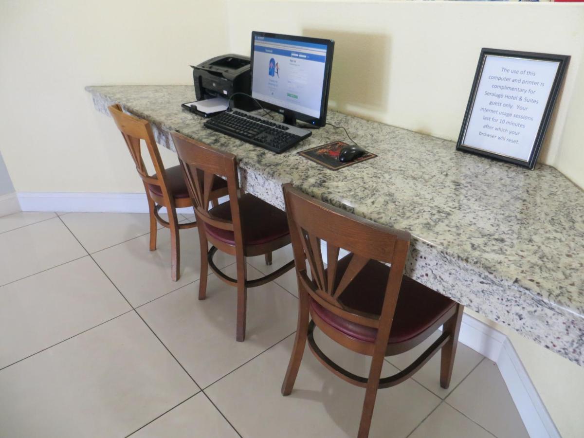 | Seralago Hotel & Suites Main Gate East