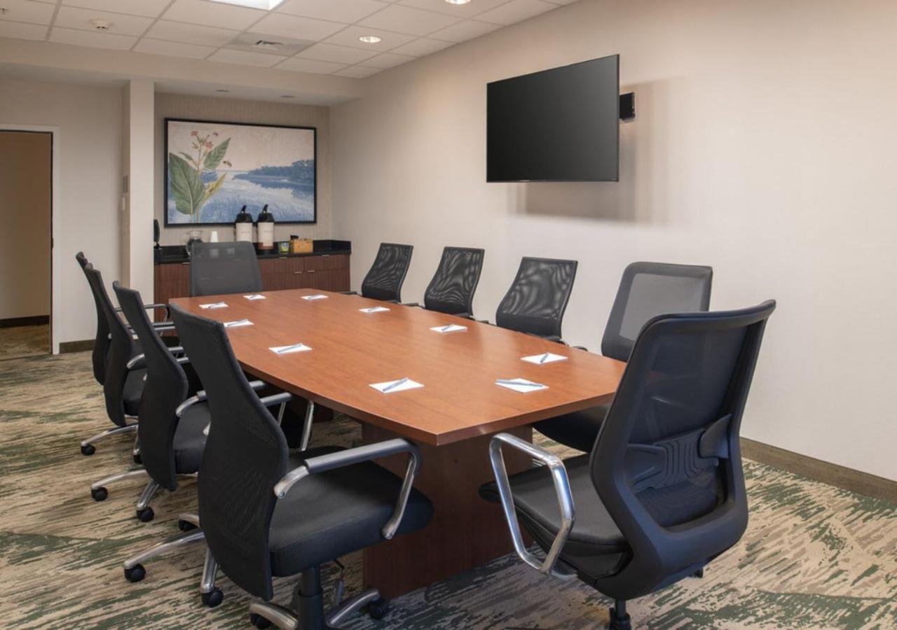 | Fairfield Inn & Suites Tampa Westshore / Airport