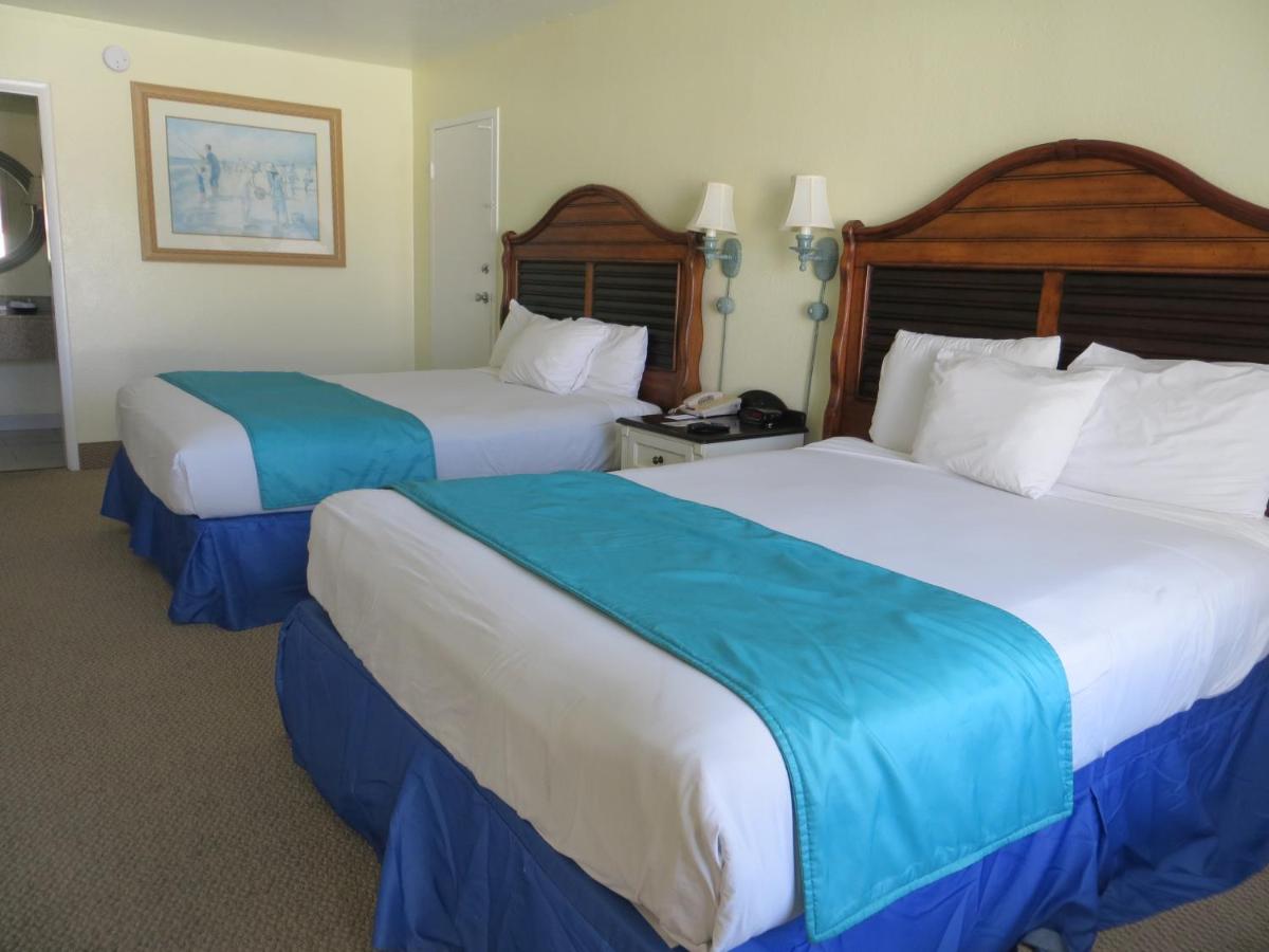 | Seralago Hotel & Suites Main Gate East
