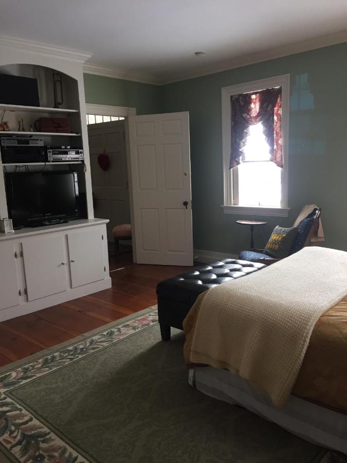 | Stephen Clay Homestead Bed and Breakfast