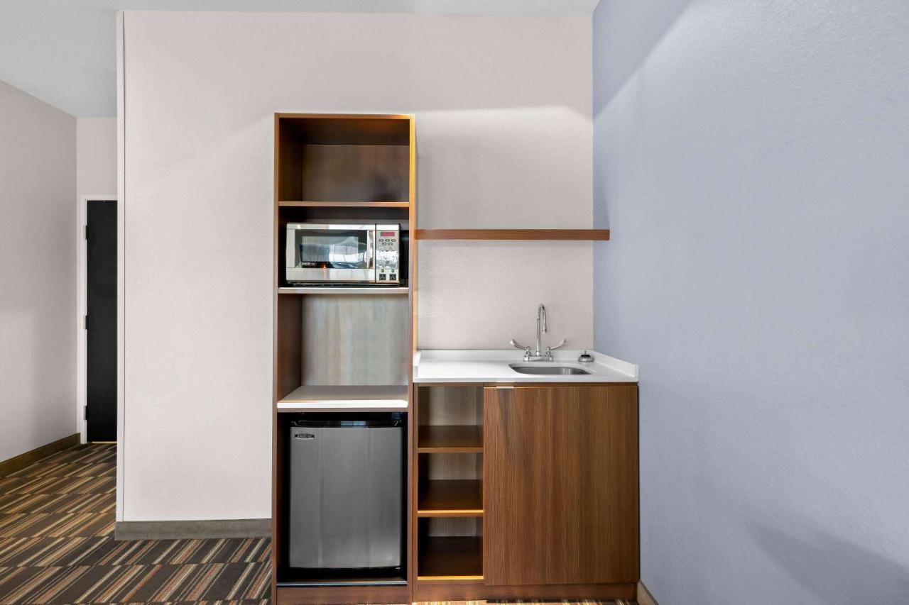 King Studio Suite - Non-Smoking at Microtel Inn & Suites by Wyndham Sweetwater