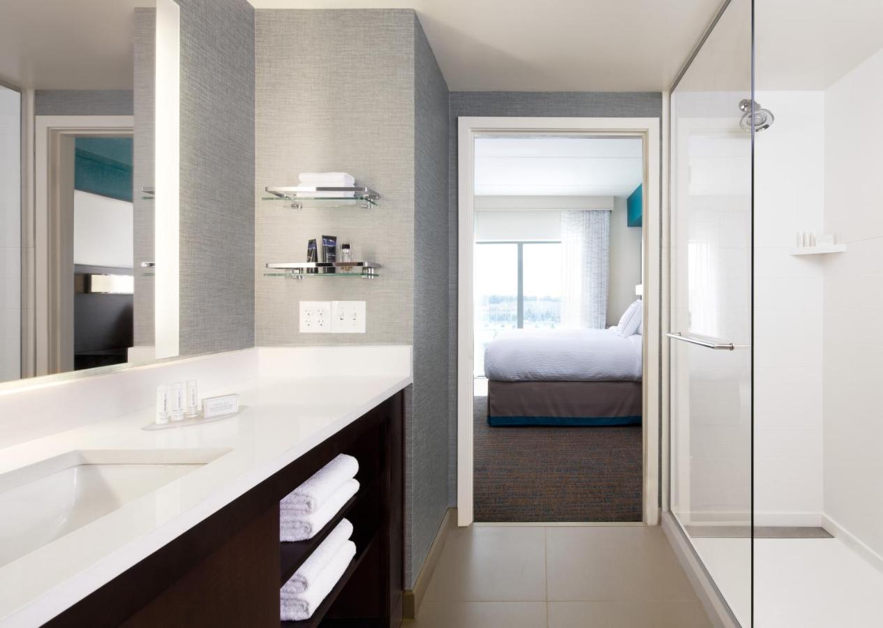 Larger King Studio at Residence Inn by Marriott Los Angeles LAX/Century Boulevard