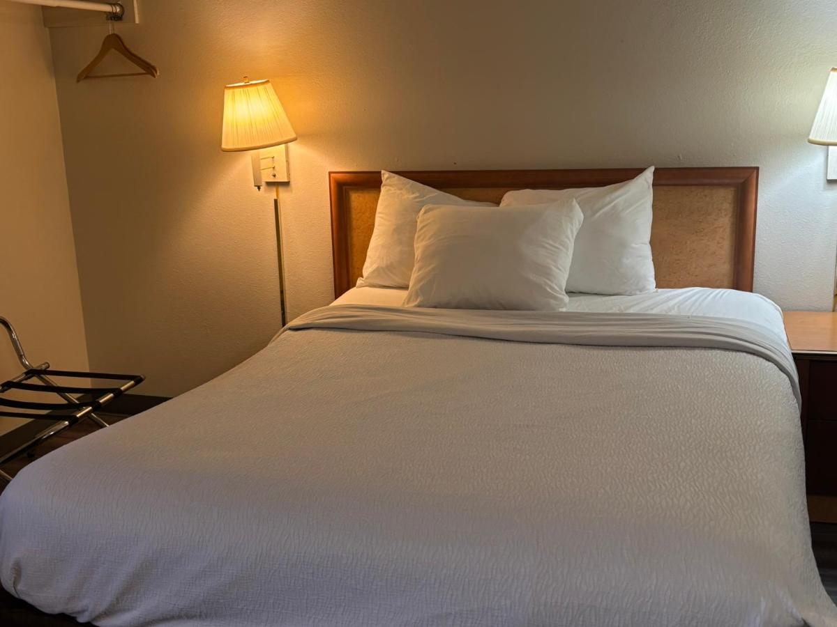 | Skyway Inn - Seatac