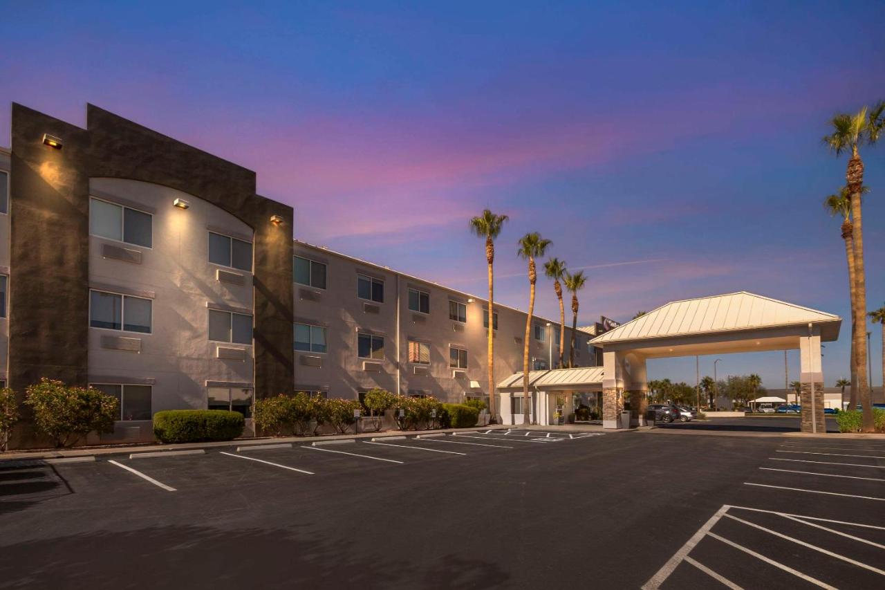  | Comfort Suites At Tucson Mall