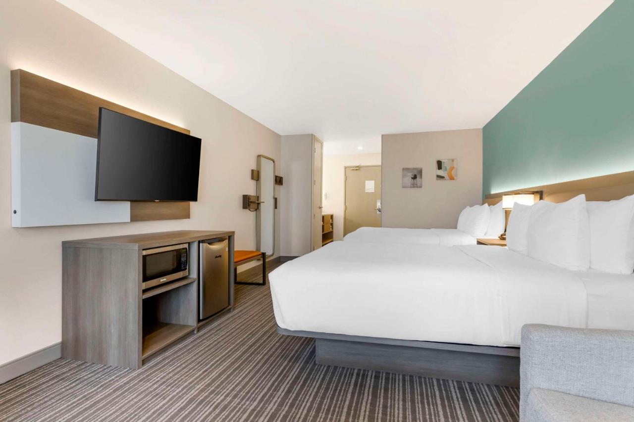 Queen Suite with Two Queen Beds - Non-Smoking at Comfort Suites At Tucson Mall