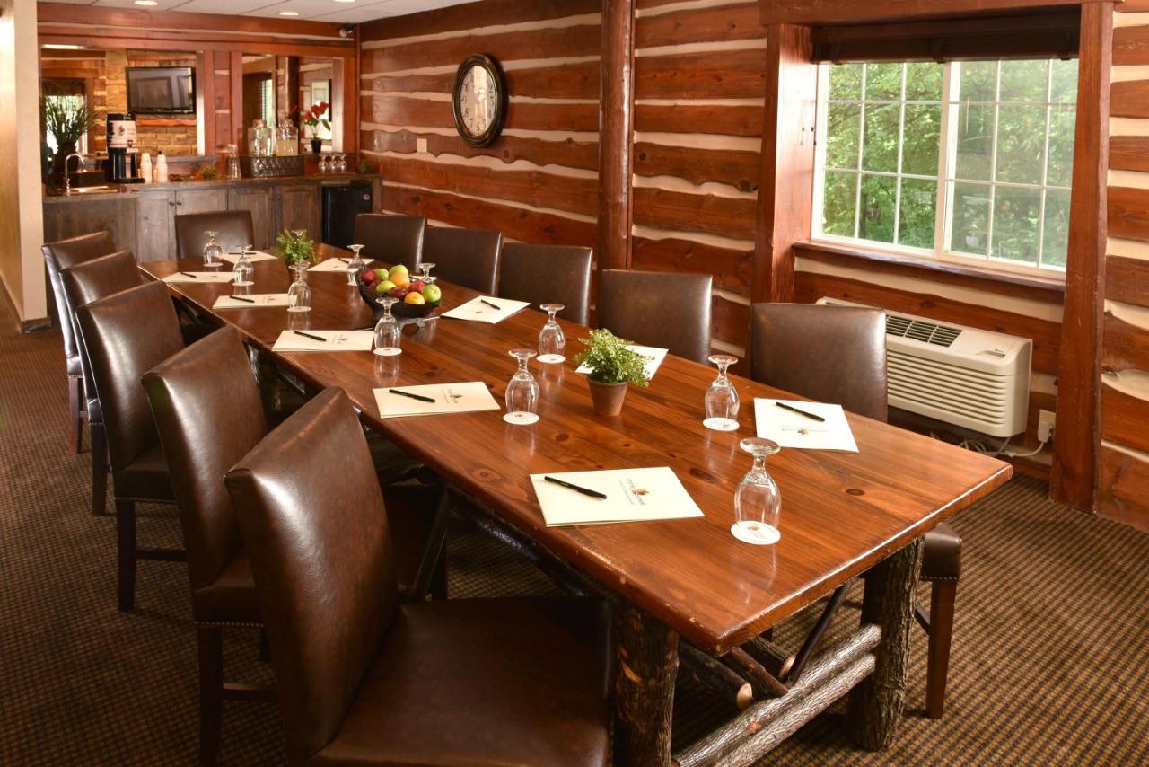 | Stoney Creek Hotel & Conference Center Des Moines