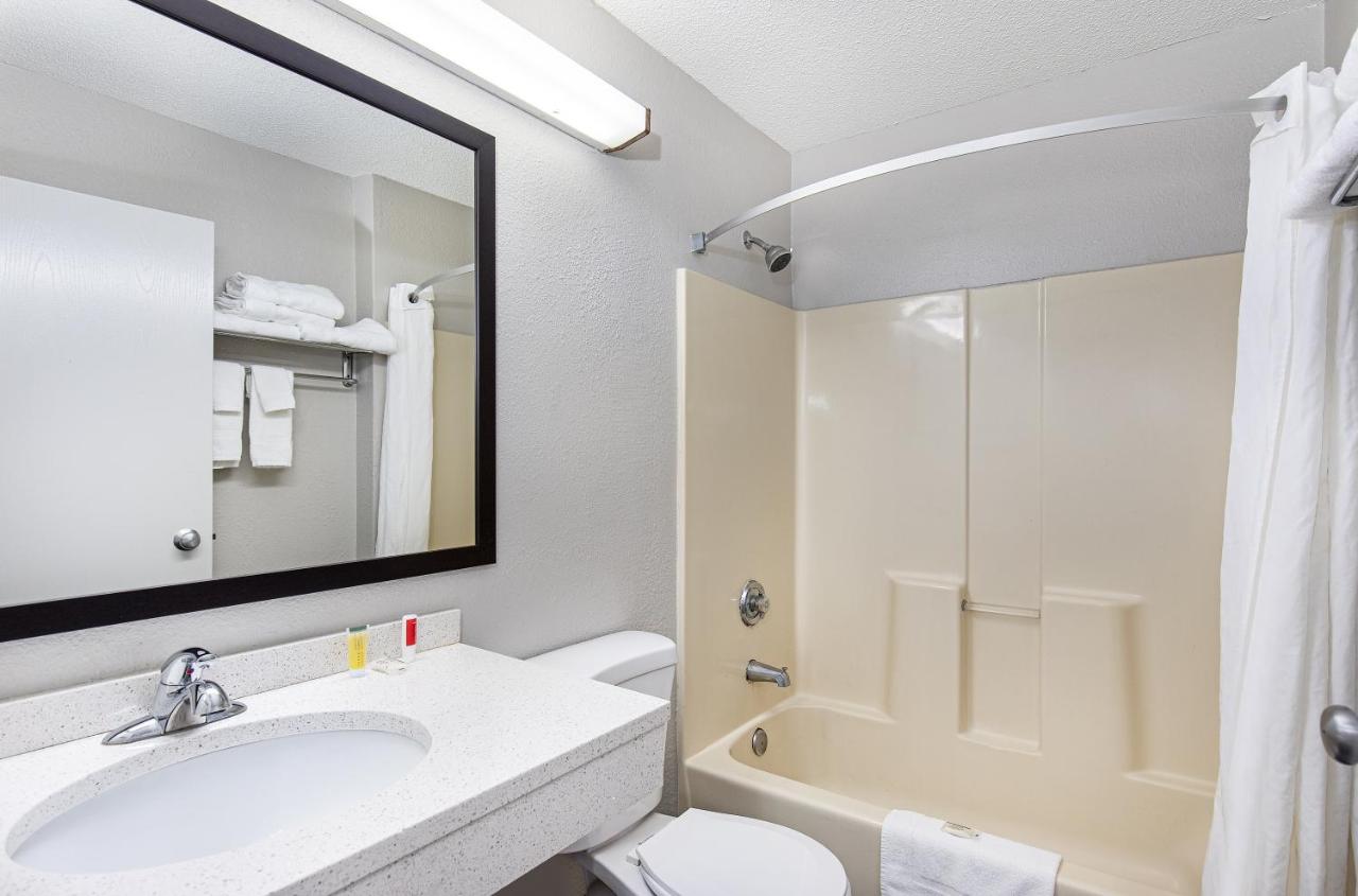 Queen Suite - Non-Smoking at Microtel Inn & Suites by Wyndham Cordova Memphis I-40 East