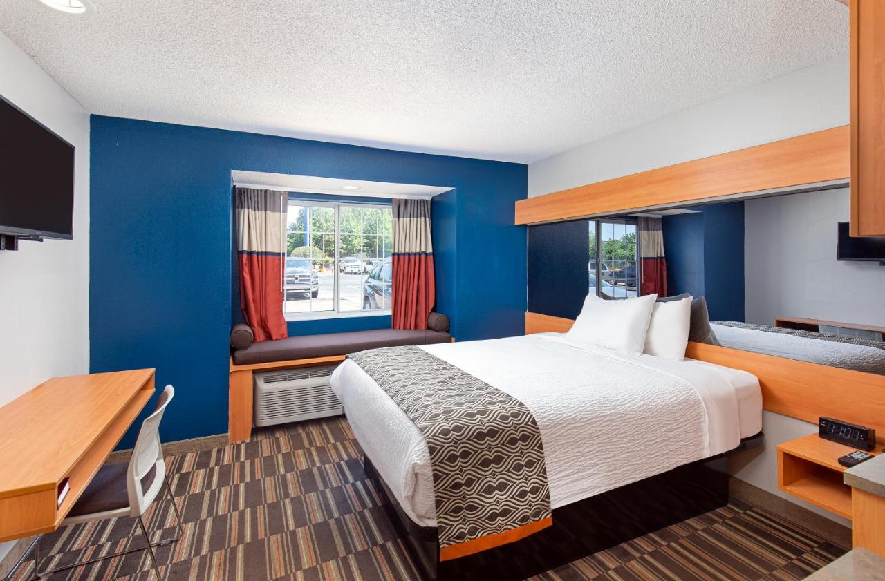 Queen Suite - Non-Smoking at Microtel Inn & Suites by Wyndham Cordova Memphis I-40 East