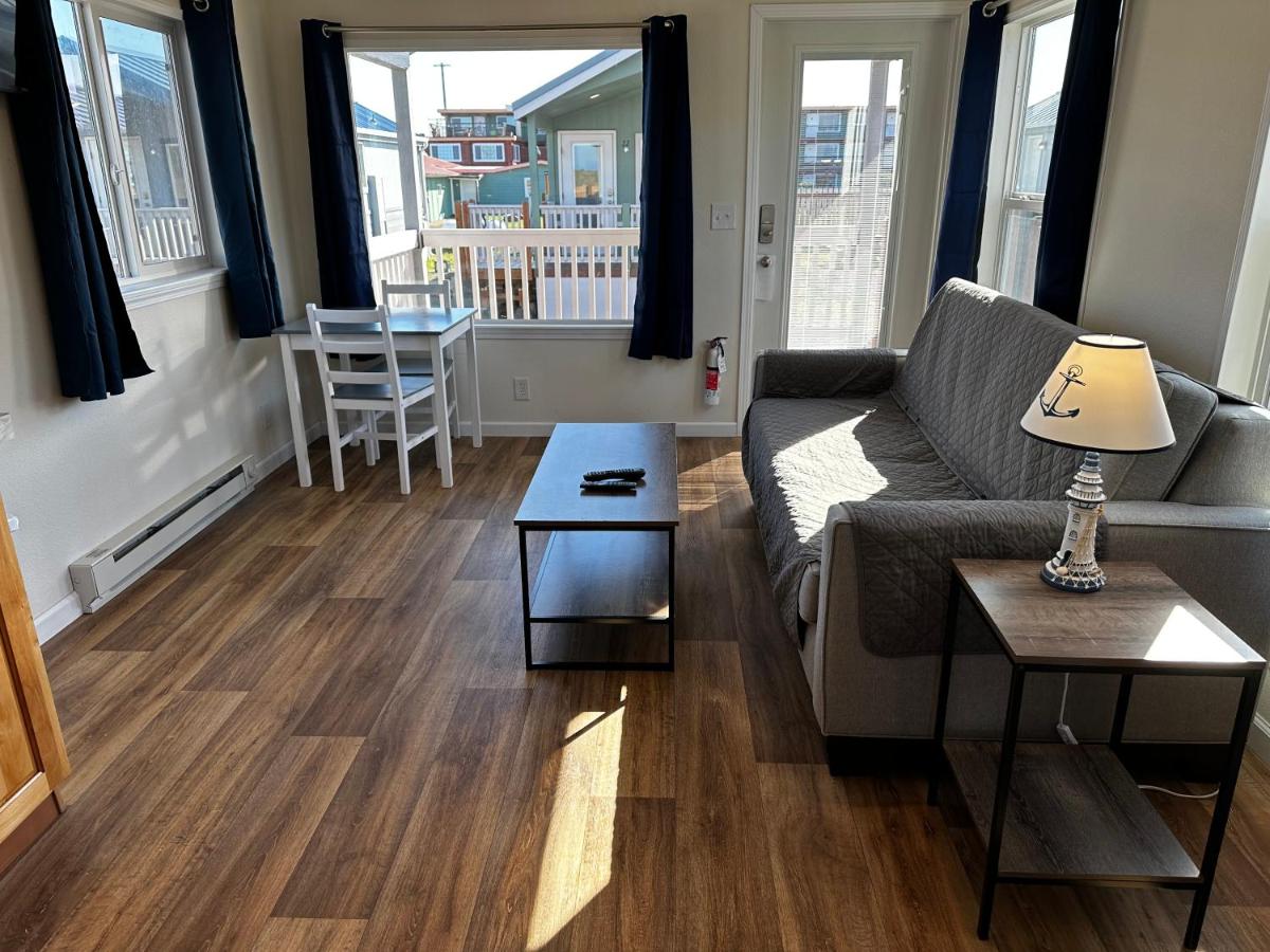 | Westport Inn Cabins
