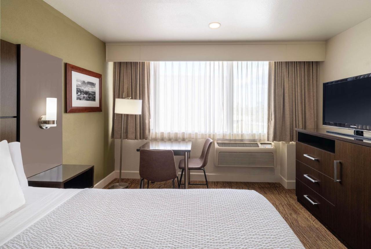 Queen Room - Non-Smoking at Best Western Pony Soldier Inn & Suites
