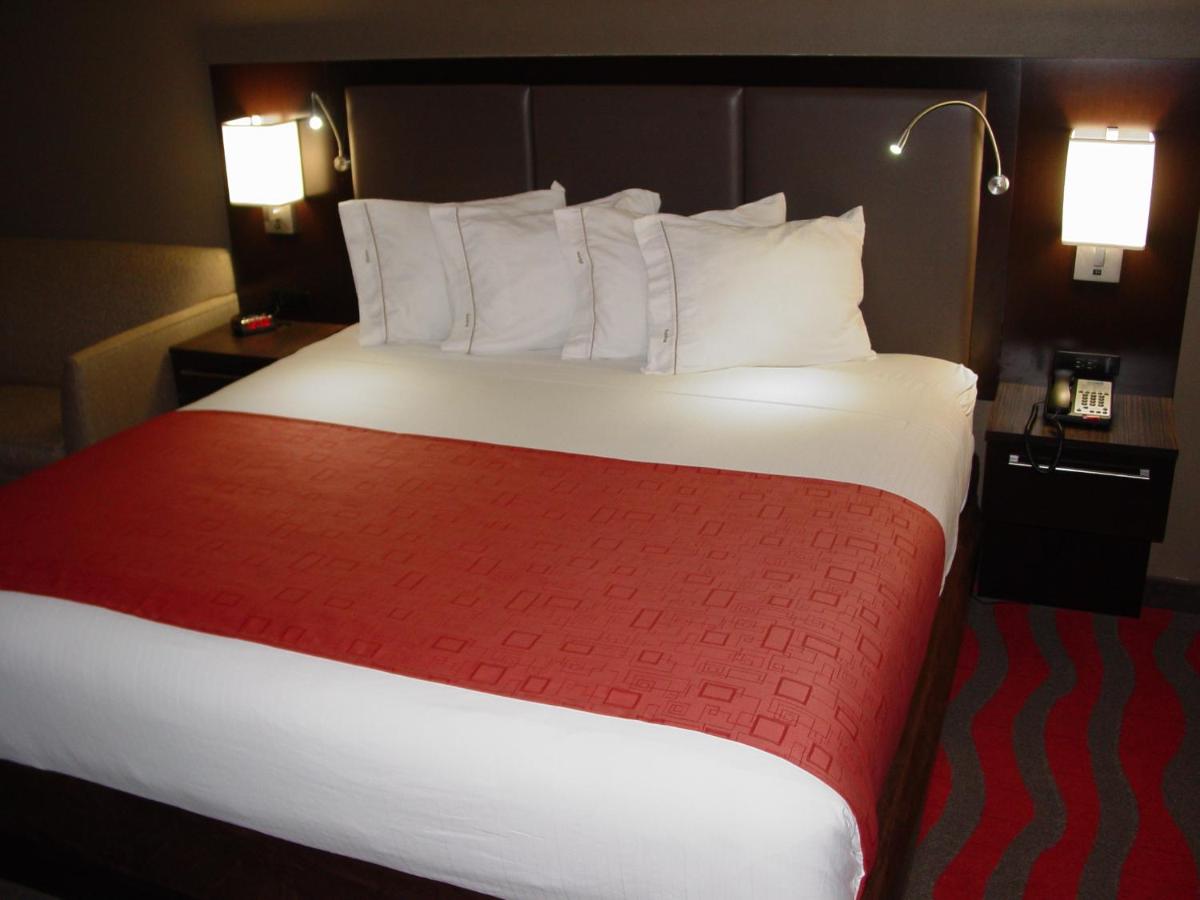  | Holiday Inn Express Hotel & Suites Rockingham