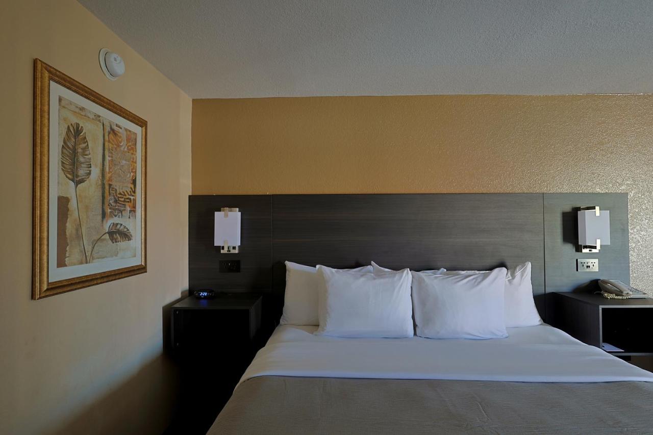 King Room - Non-Smoking at Quality Inn Kennedy Space Center