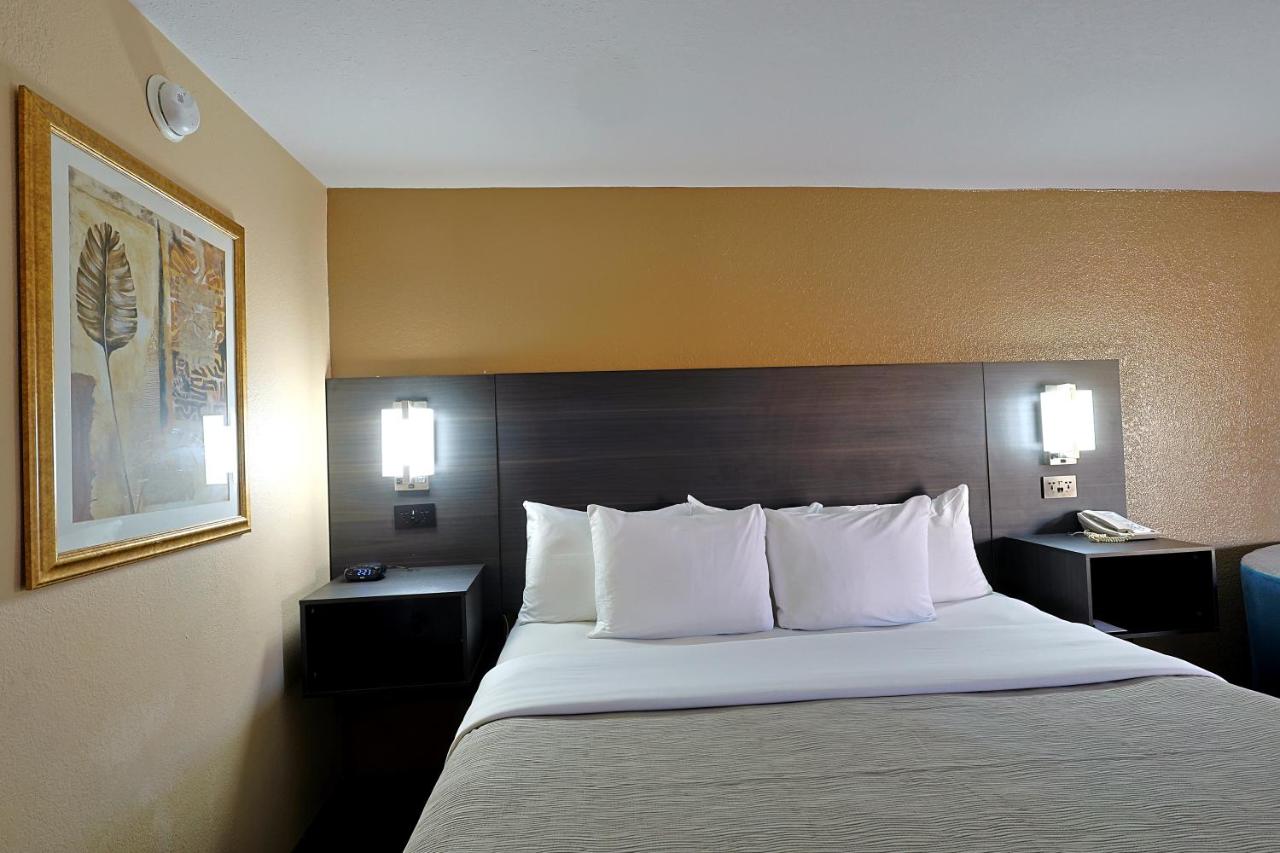 King Room - Non-Smoking at Quality Inn Kennedy Space Center