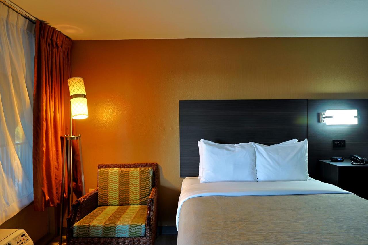 Queen Room with Two Queen Beds at Quality Inn Kennedy Space Center
