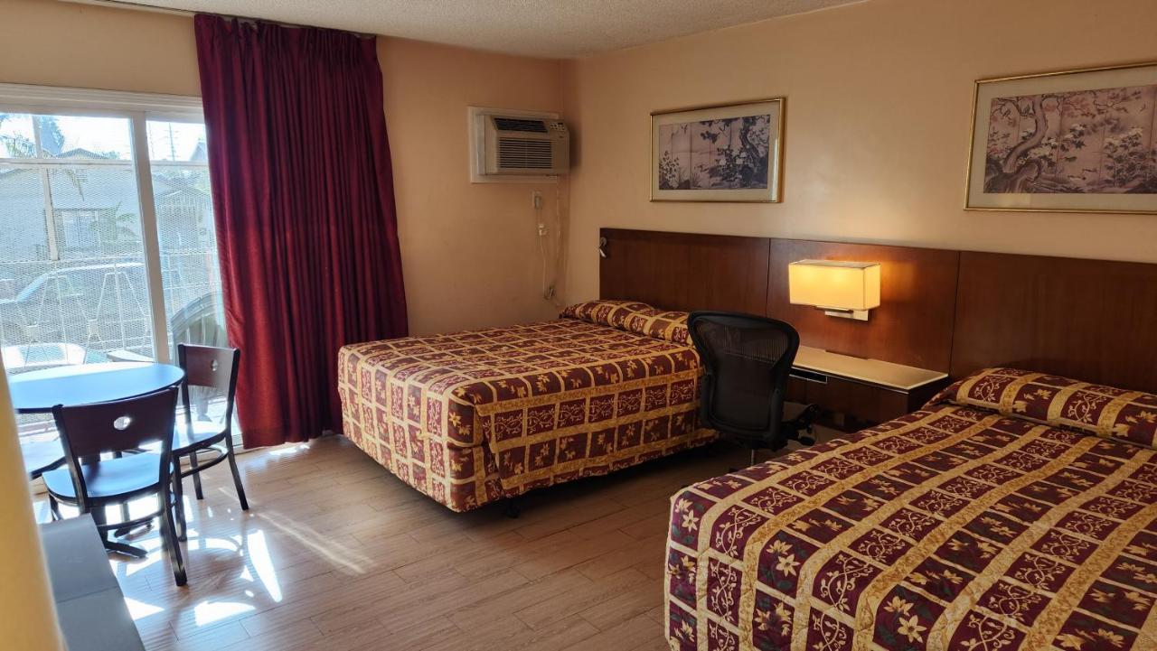  | Royal Century Hotel at LAX