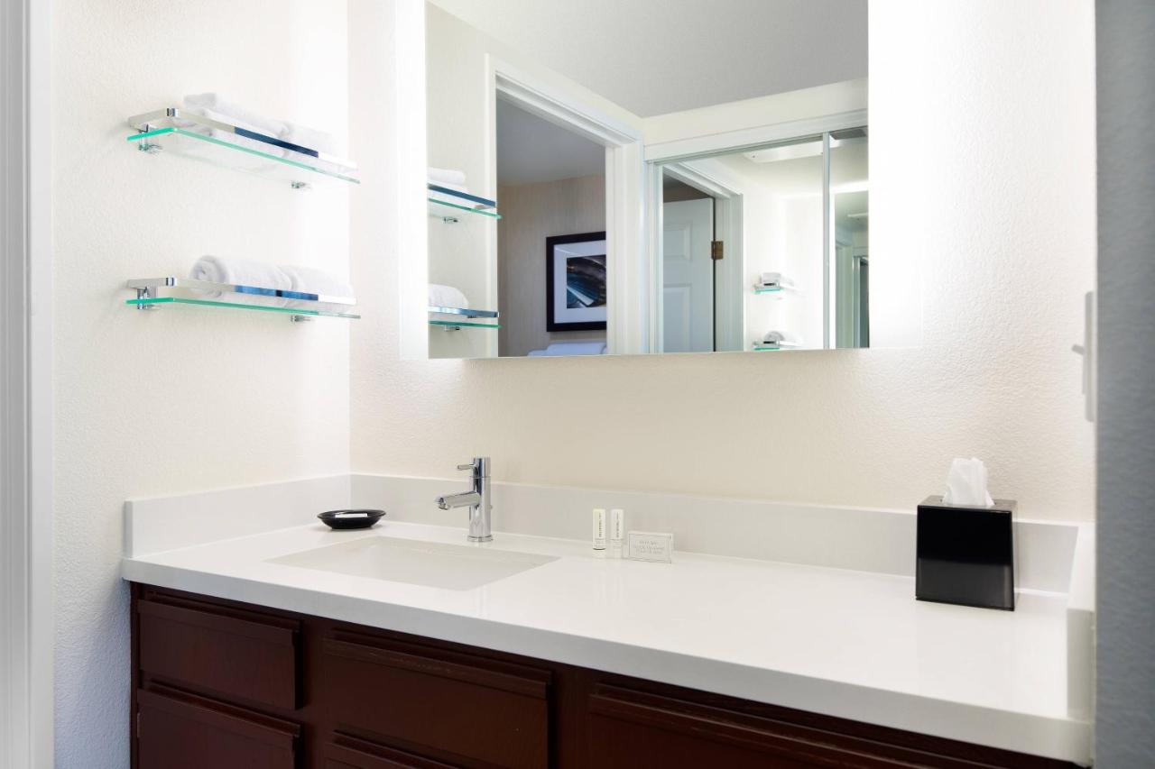 Residence Inn by Marriott Las Vegas Hughes Center