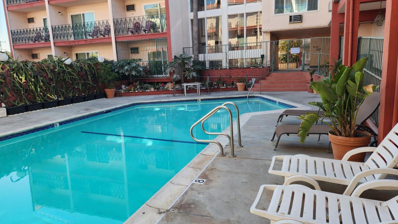  | Royal Century Hotel at LAX