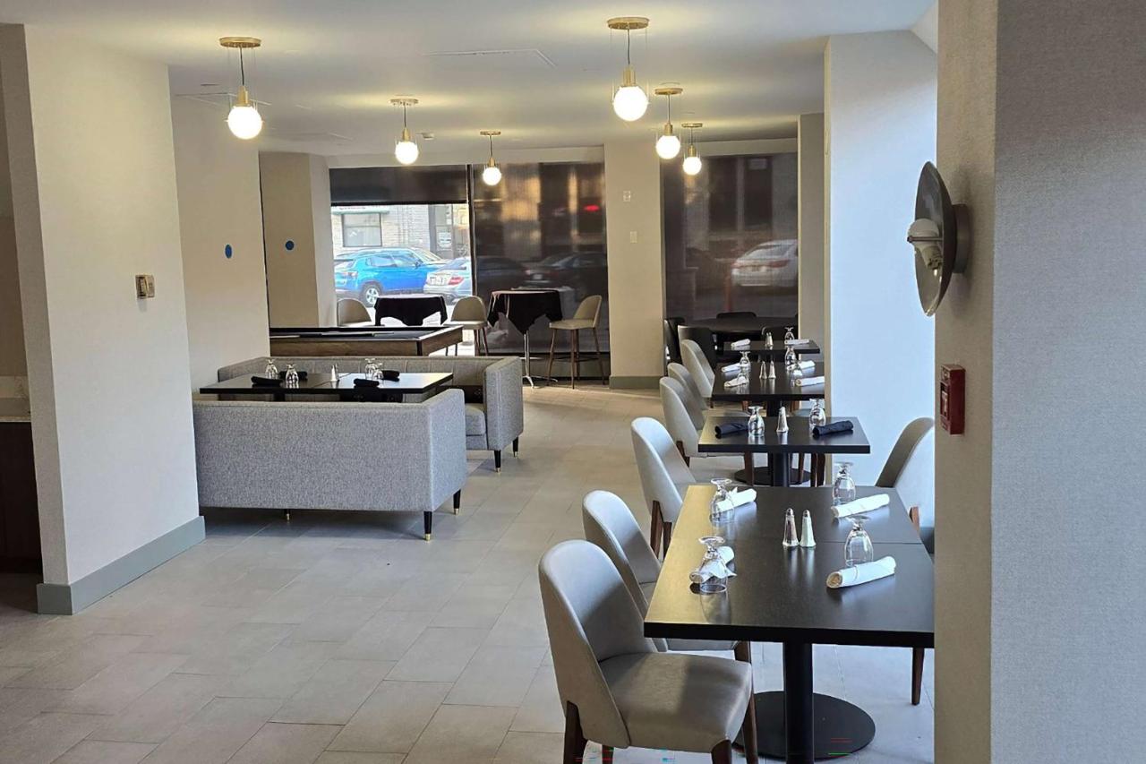  | Holiday Inn Downtown Rochester, an IHG Hotel