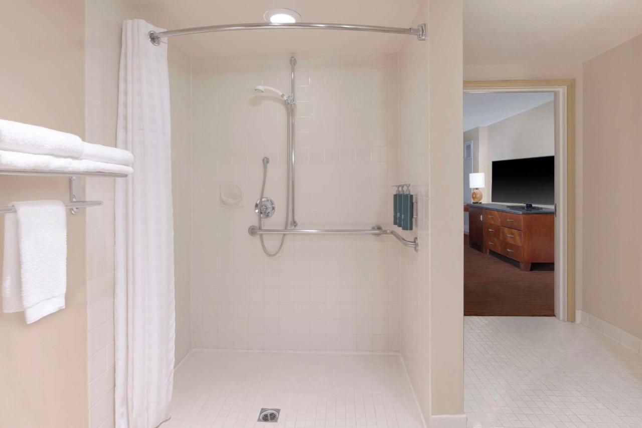 King Room with Roll-In Shower - Mobility/Hearing Accessible at Hilton Orange County/Costa Mesa