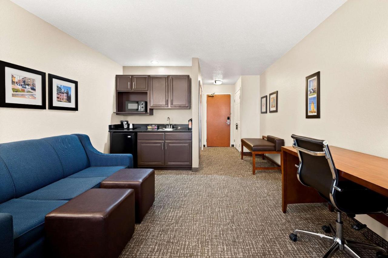 King Room - Non-Smoking at Comfort Inn & Suites Decatur - Forsyth