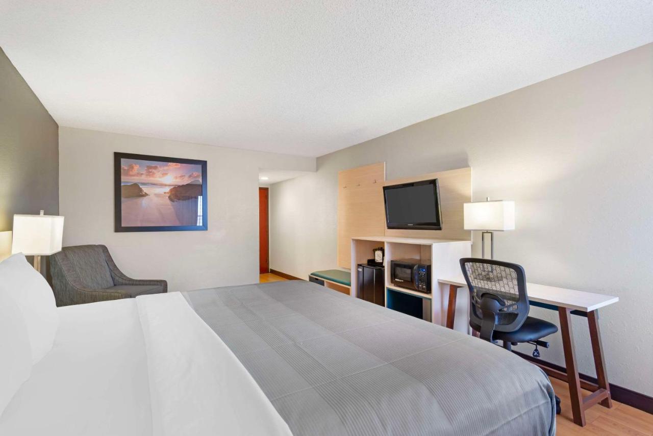 | Quality Inn Valley - West Point