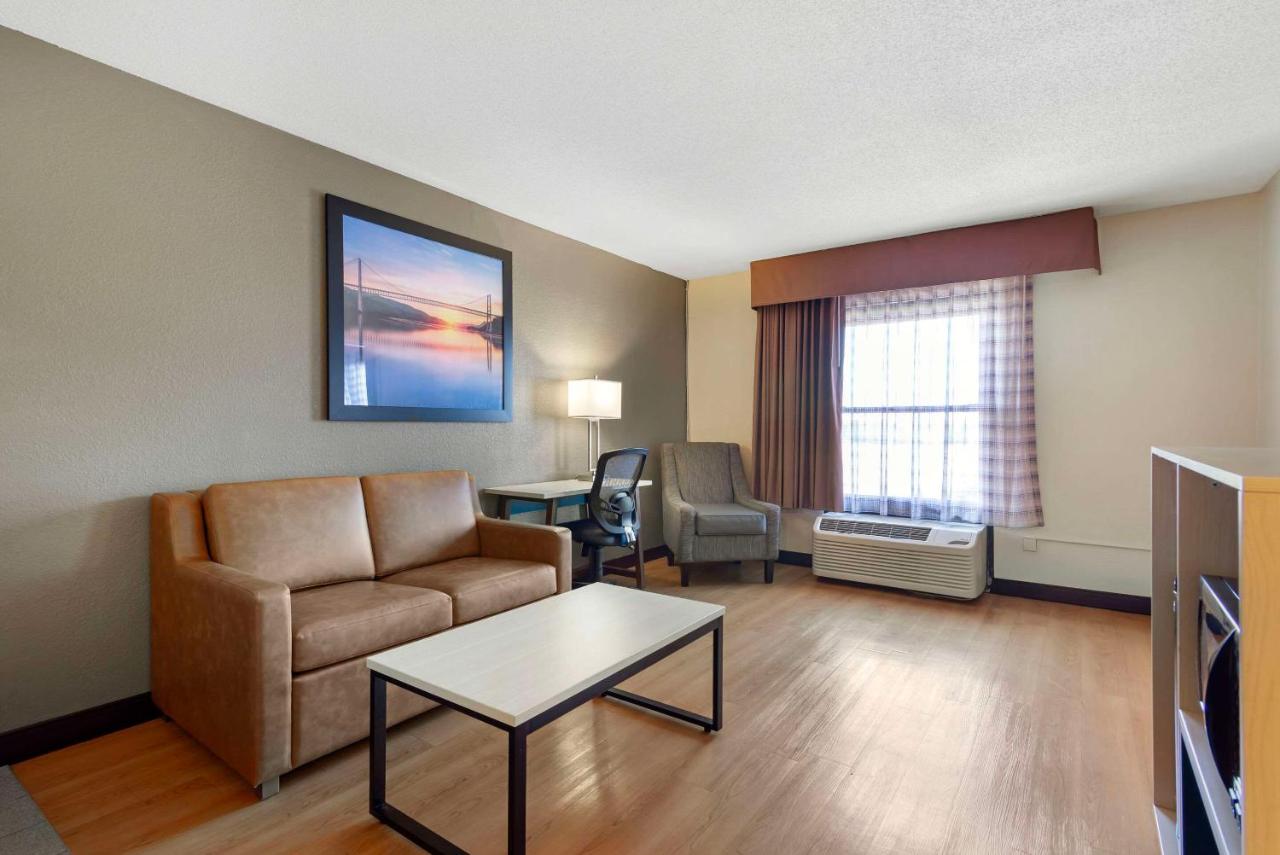 | Quality Inn Valley - West Point