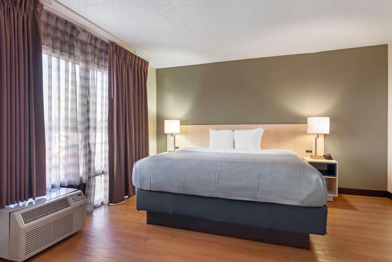 | Quality Inn Valley - West Point