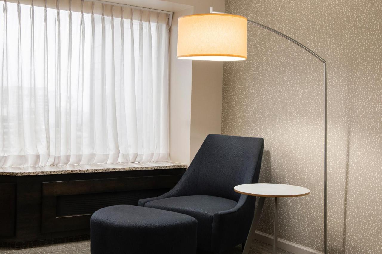 | Renaissance Seattle Hotel