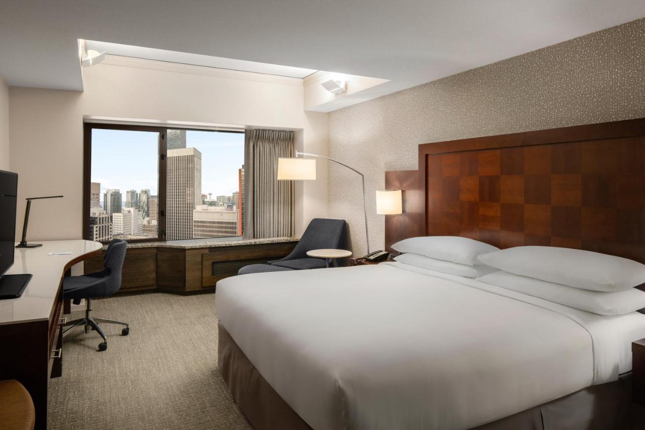 Guest King Room with City View at Renaissance Seattle Hotel