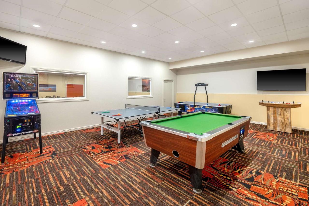  | Best Western Red Hills