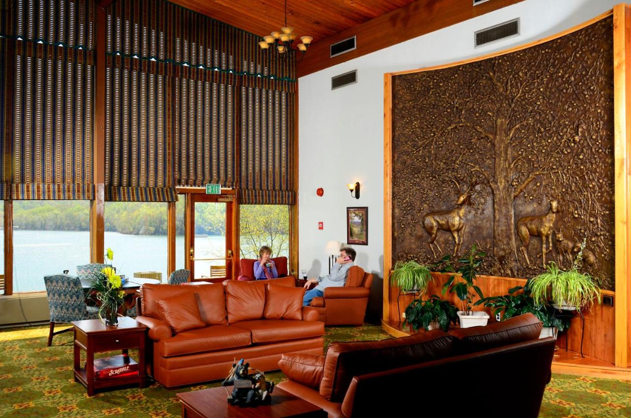 | Tygart Lake Lodge