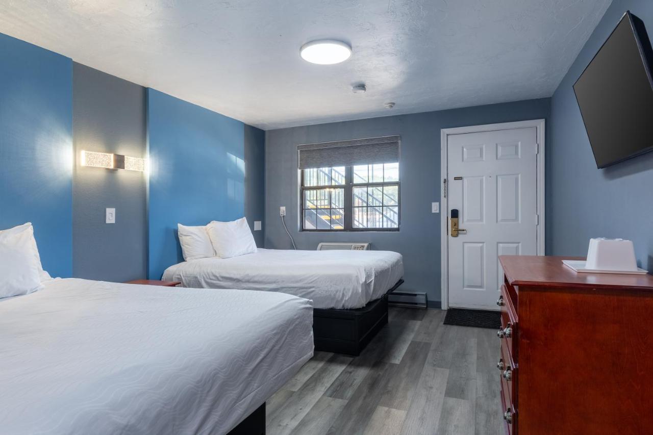 | Knights Inn North Attleboro