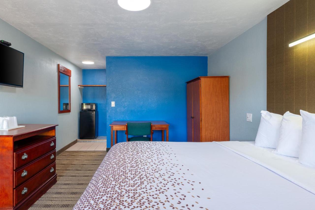  | Knights Inn North Attleboro